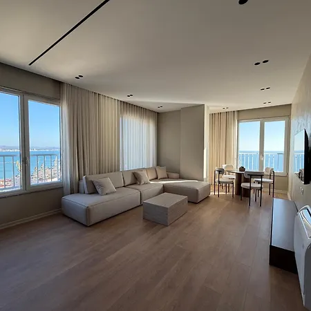 Moné Luxury Penthouses *