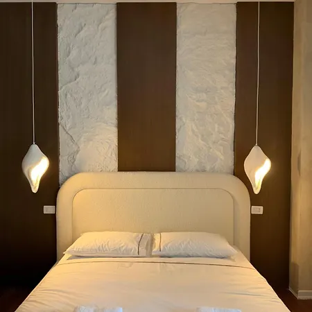 公寓 Mone Luxury Penthouses