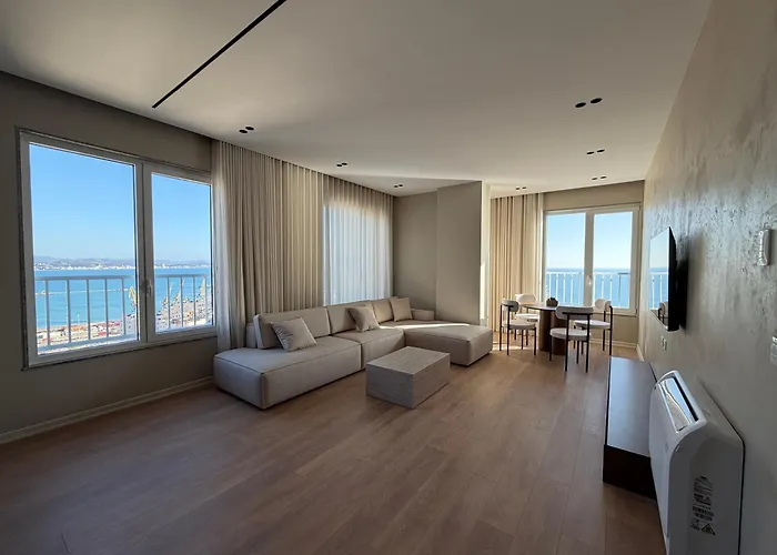 Moné Luxury Penthouses *