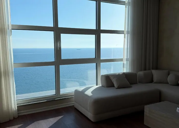 Moné Luxury Penthouses *